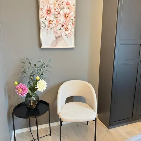 Centre, Fantastic, New Bergen