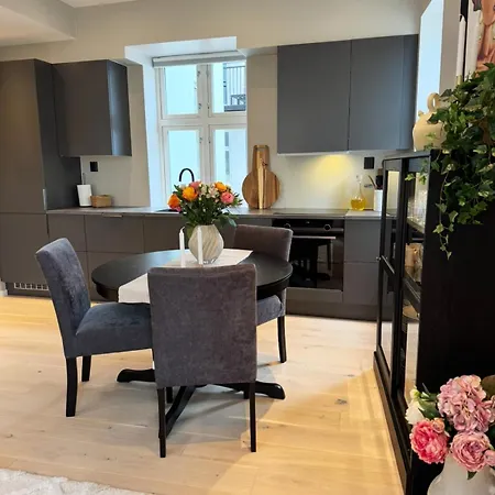 Centre, Fantastic, New Apartman