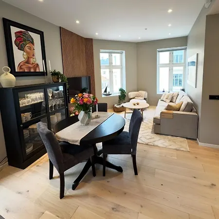 Centre, Fantastic, New