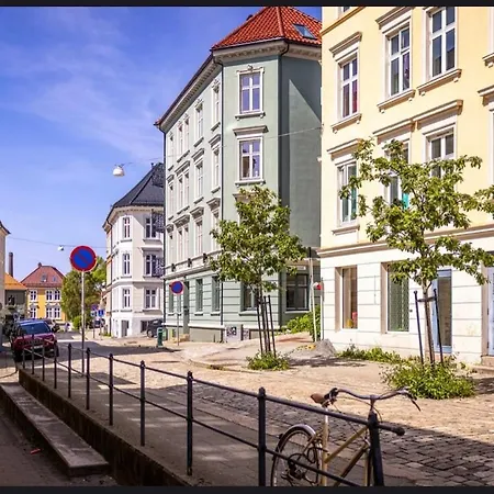 Centre, Fantastic, New