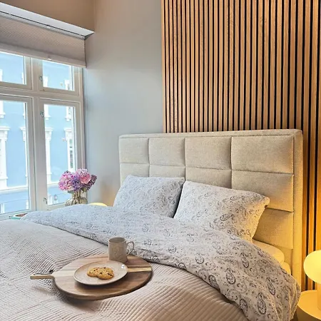 Centre, Fantastic, New