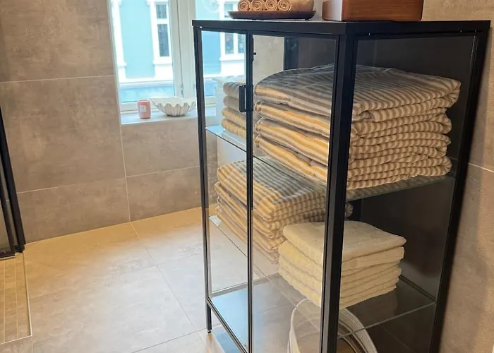 Centre, Fantastic, New 베르겐